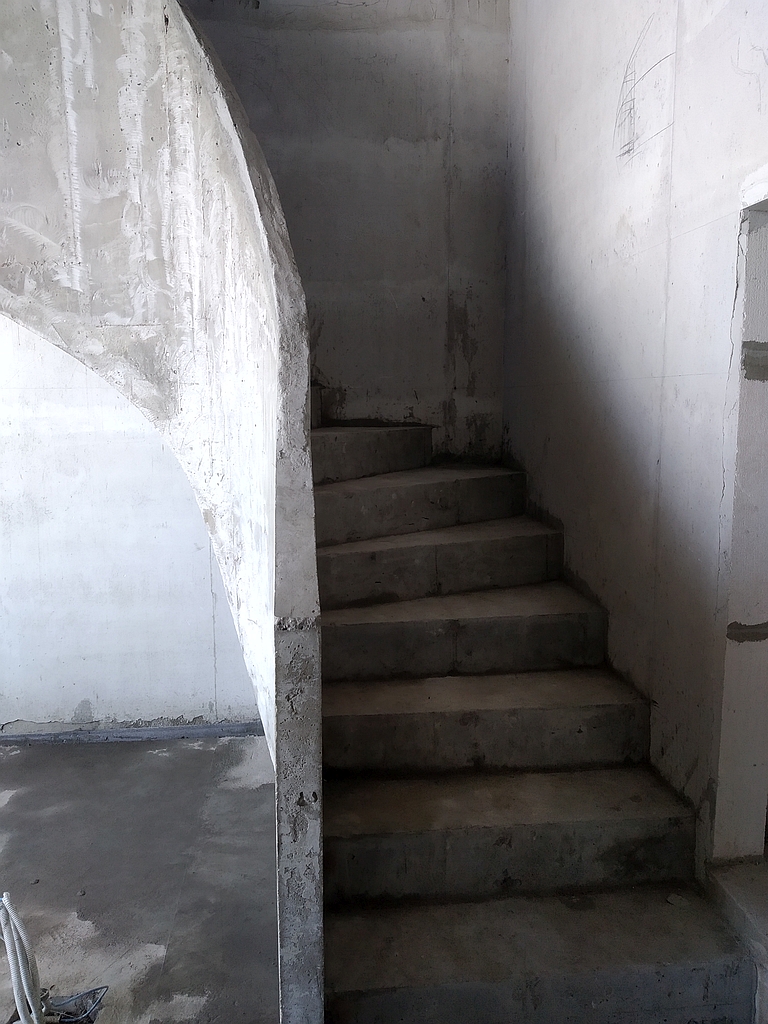 Монолитная лестница в КП Шервуд